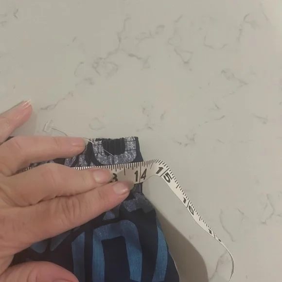 NWT Boys Under Armour Swim Trunks Size Youth Large - Picture 10 of 13